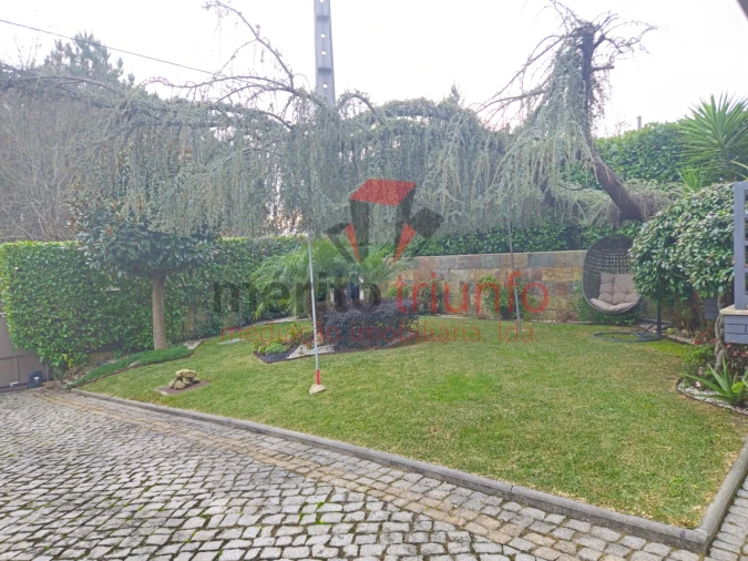 Moradia T3 para Venda em Manhente Foto 13