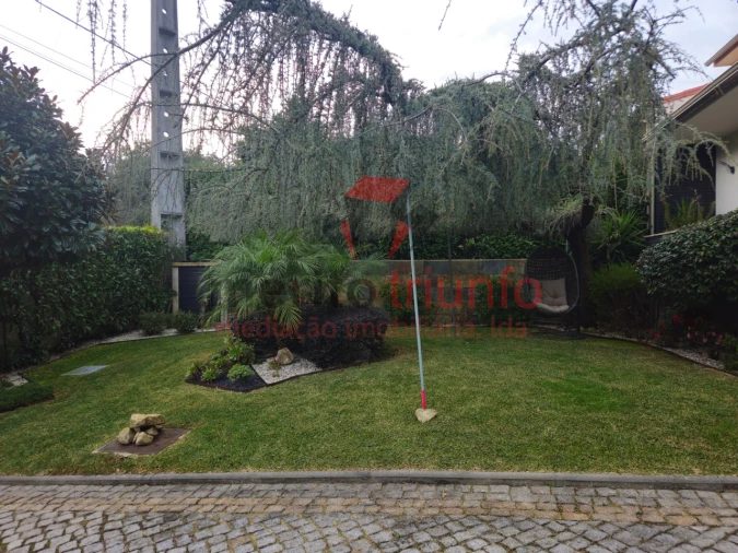 Moradia T3 para Venda em Manhente Foto 14