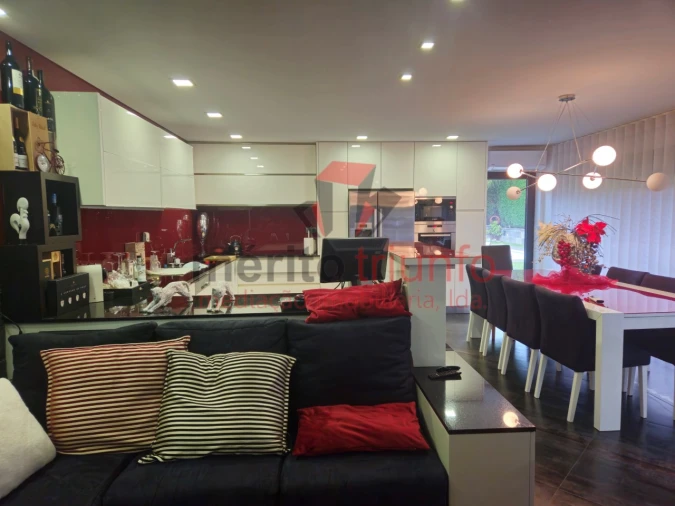 Moradia T3 para Venda em Manhente Foto 19