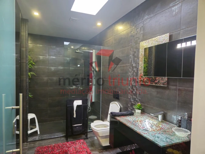 Moradia T3 para Venda em Manhente Foto 25