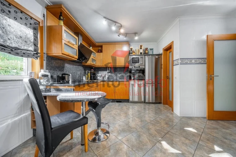 Moradia T3 para Venda em Manhente Foto 54