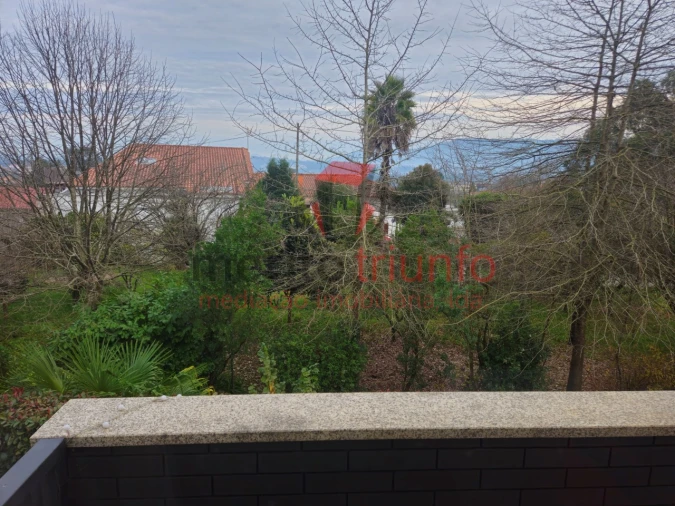 Moradia T3 para Venda em Manhente Foto 66