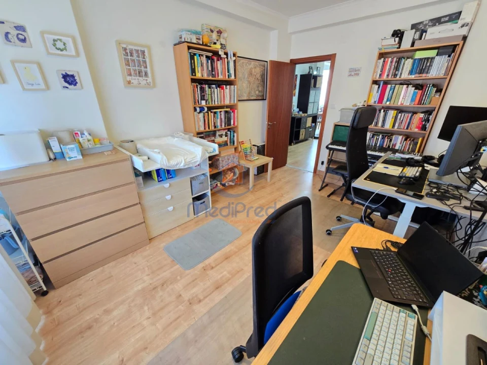 Apartamento T2 para Venda em Póvoa de Santo Adrião e Olival Basto Foto 15