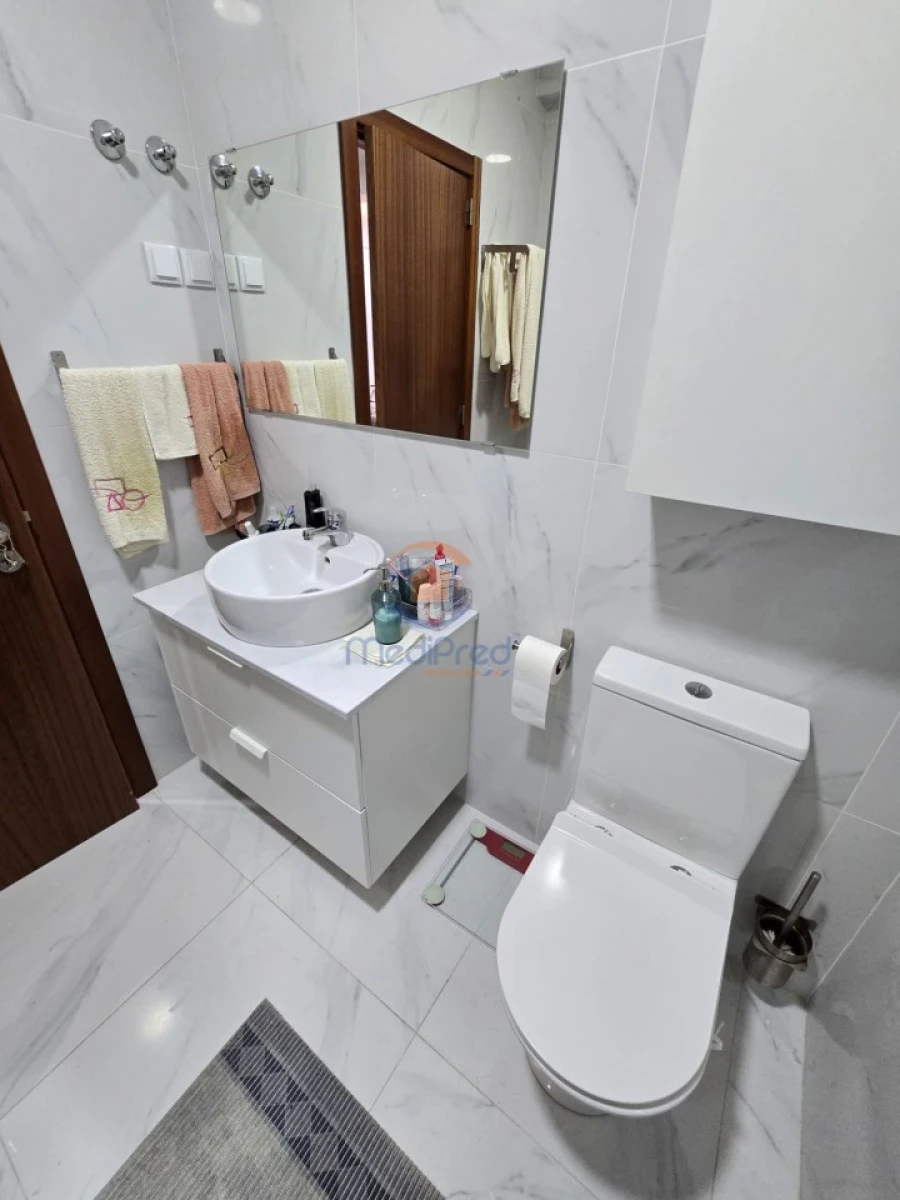 Apartamento T2 para Venda em Póvoa de Santo Adrião e Olival Basto Foto 18