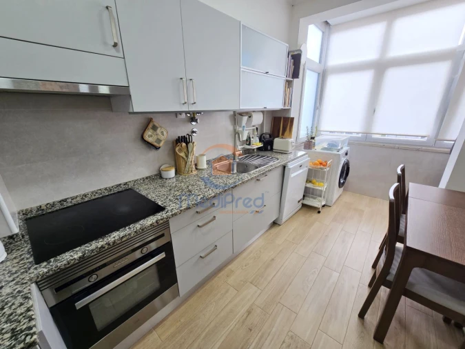 Apartamento T2 para Venda em Póvoa de Santo Adrião e Olival Basto Foto 2