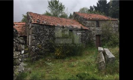 Armazém para Venda em Ovadas e Panchorra