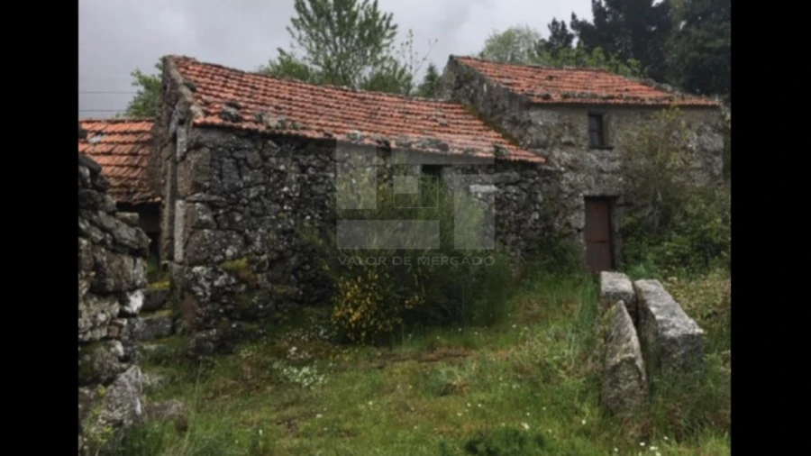 Armazém para Venda em Ovadas e Panchorra