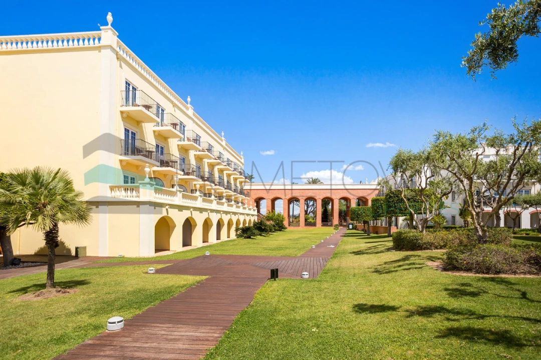 Apartamento T2 para Venda em Quarteira Foto 3