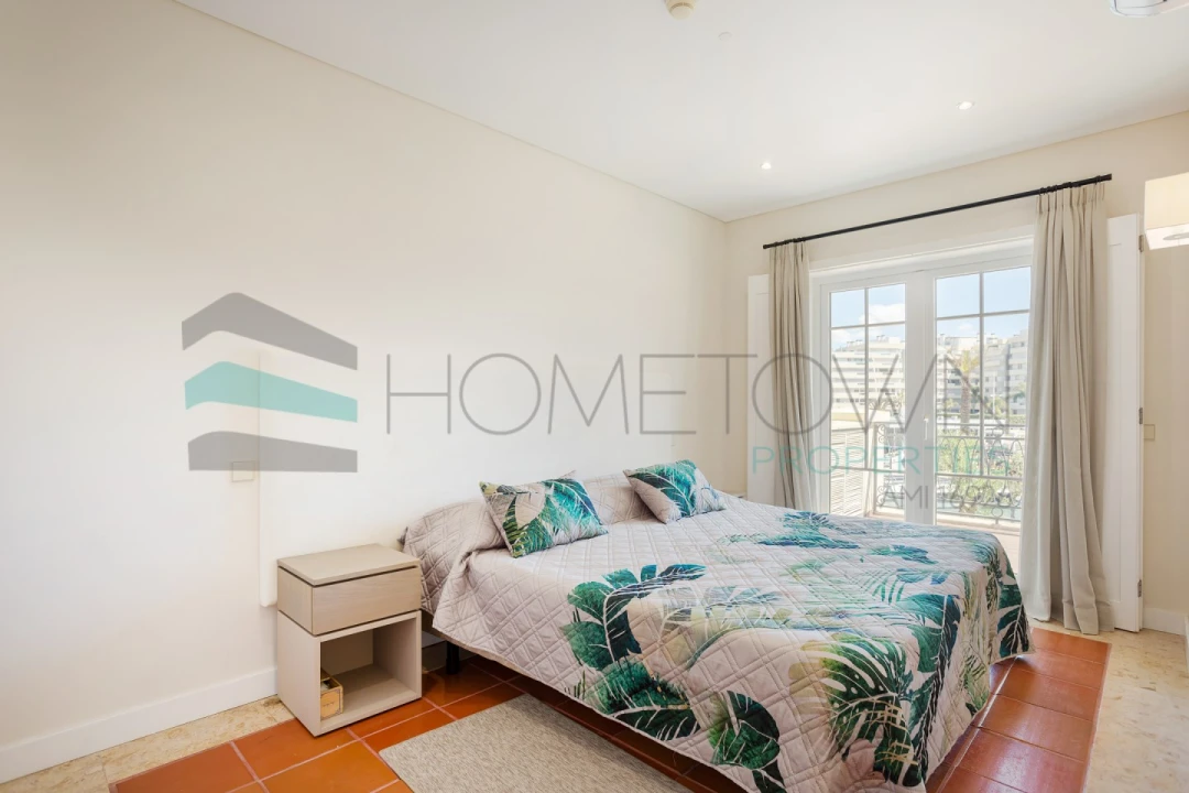 Apartamento T2 para Venda em Quarteira Foto 17