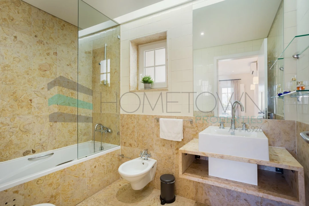 Apartamento T2 para Venda em Quarteira Foto 23