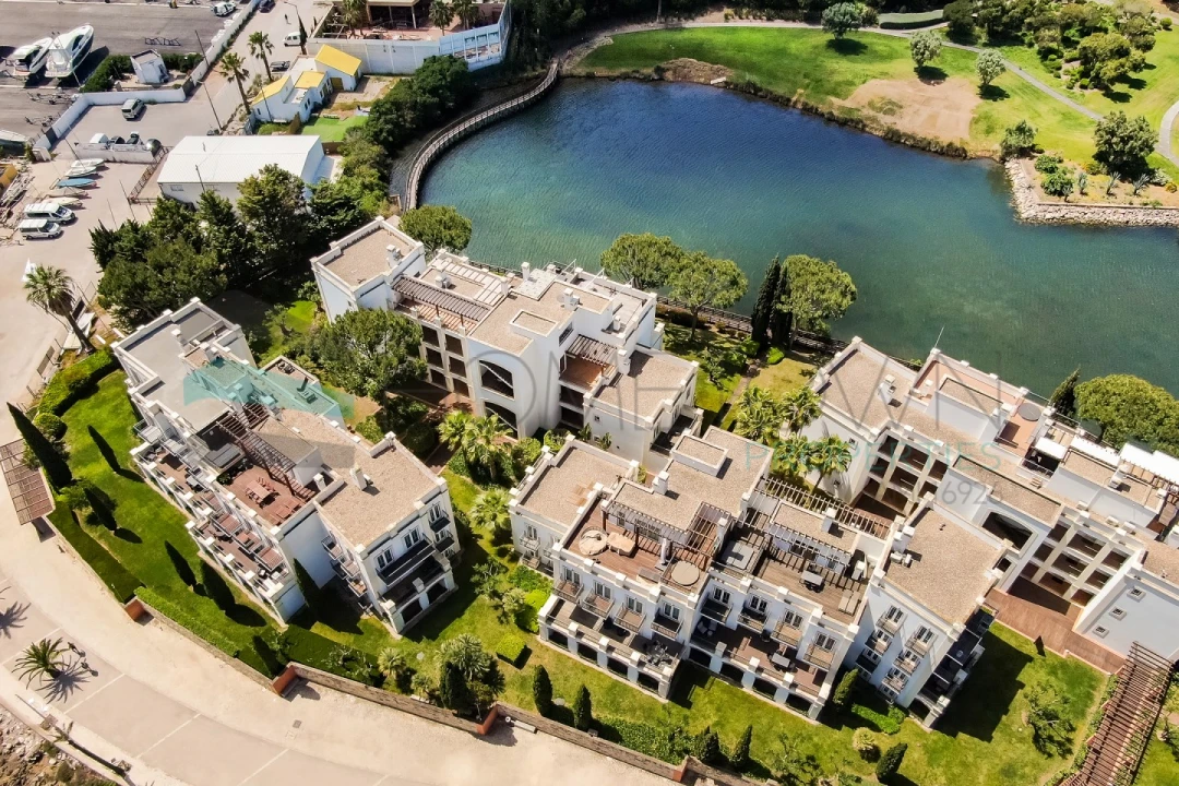 Apartamento T2 para Venda em Quarteira Foto 37