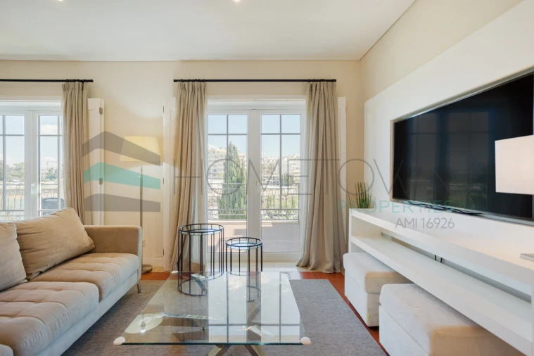 Apartamento T2 para Venda em Quarteira Foto 6