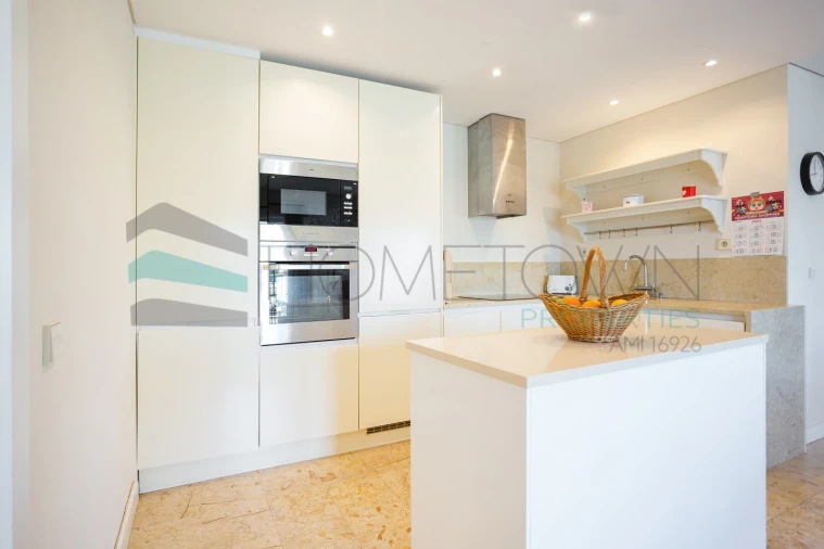 Apartamento T2 para Venda em Quarteira Foto 14