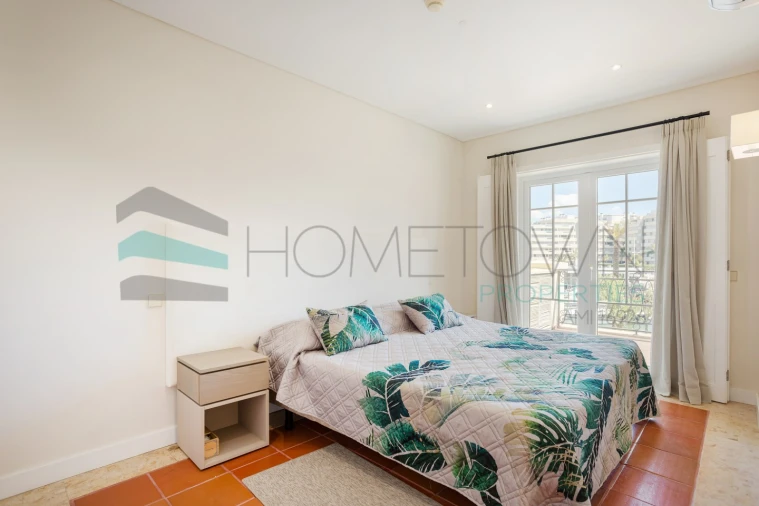 Apartamento T2 para Venda em Quarteira Foto 17