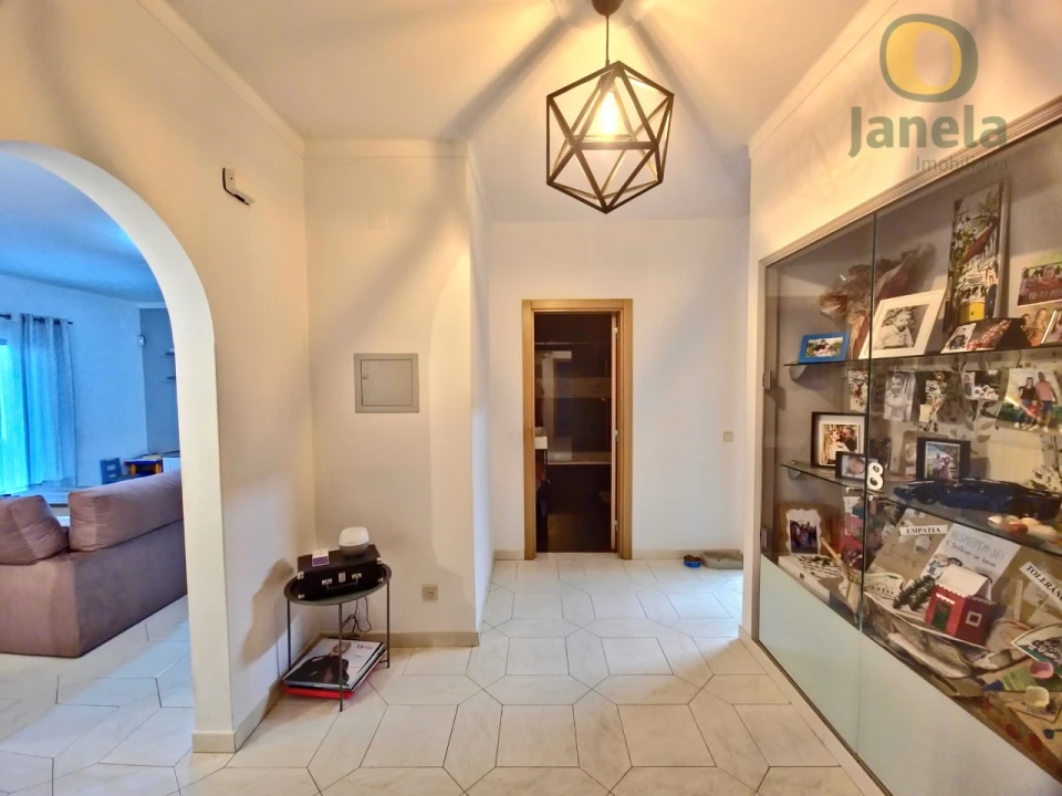 Moradia T3 para Venda em Quelfes Foto 21