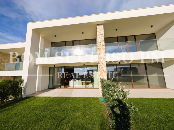 Moradia T3 para Venda em Vau Foto 4