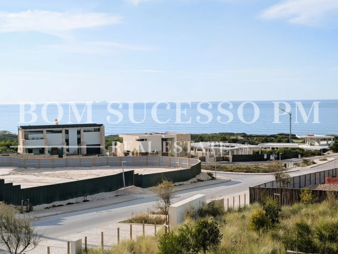 Moradia T3 para Venda em Vau Foto 8