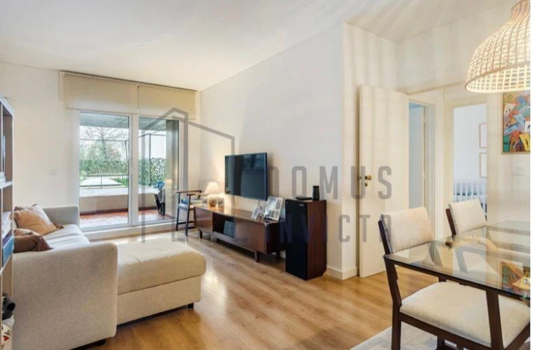 Apartamento T2 para Venda em Aldoar, Foz do Douro e Nevogilde Foto 2