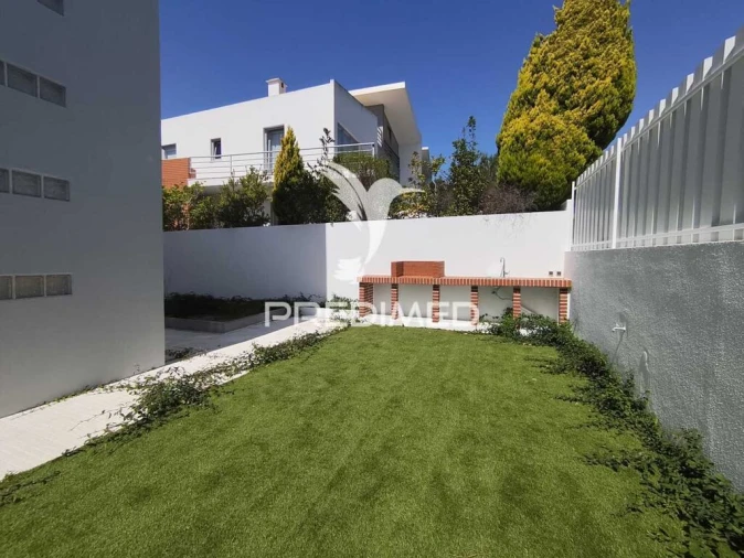 Moradia T4 para Venda em Sesimbra (Castelo) Foto 10