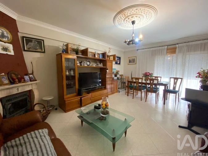 Apartamento T2 para Venda em Massamá e Monte Abraão Foto 4