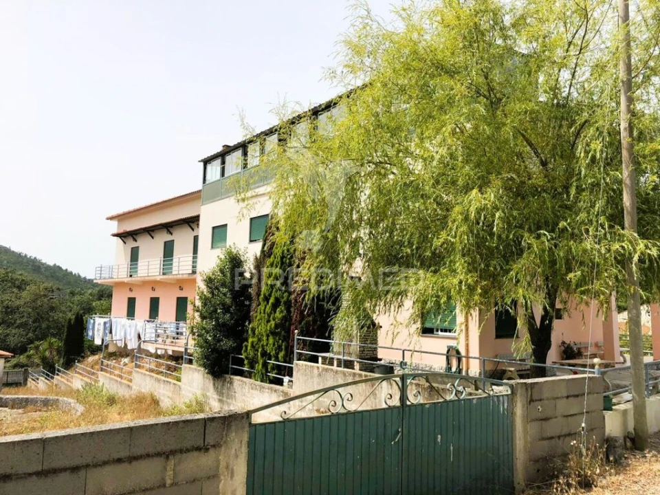 Prédio para Venda em Alqueidão da Serra Foto 2