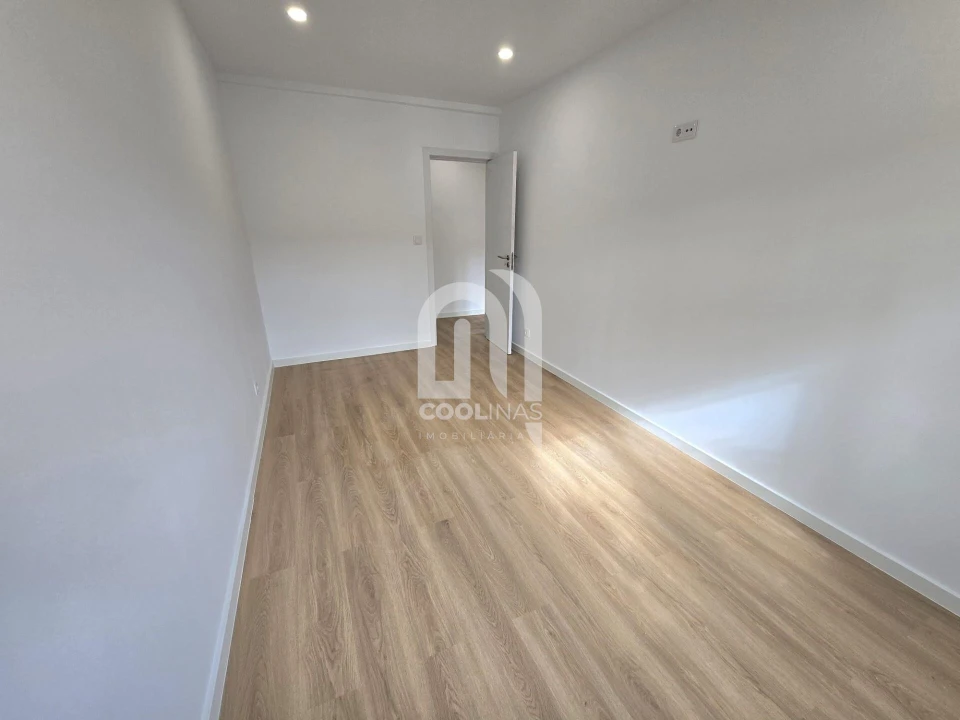 Apartamento T3 para Venda em Amora Foto 16