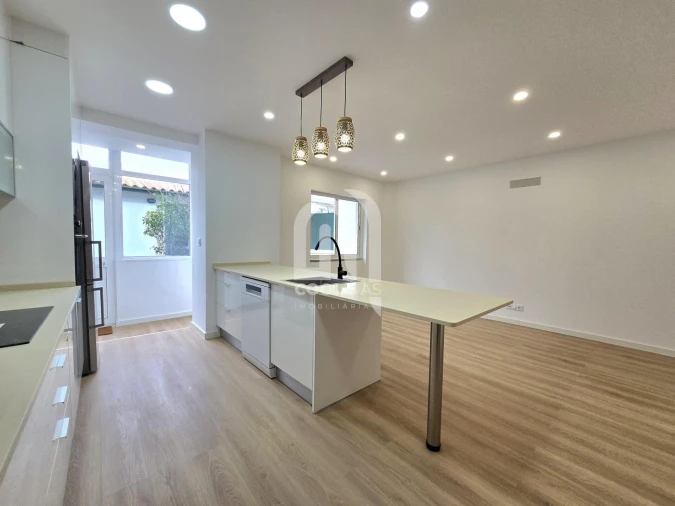 Apartamento T3 para Venda em Amora Foto 3