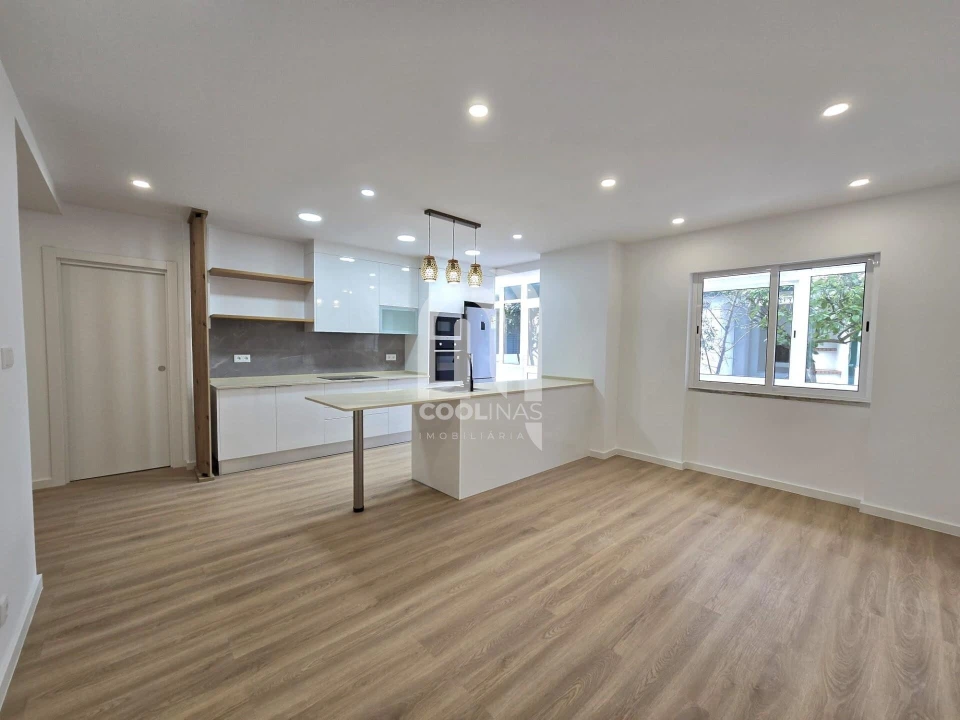 Apartamento T3 para Venda em Amora Foto 1