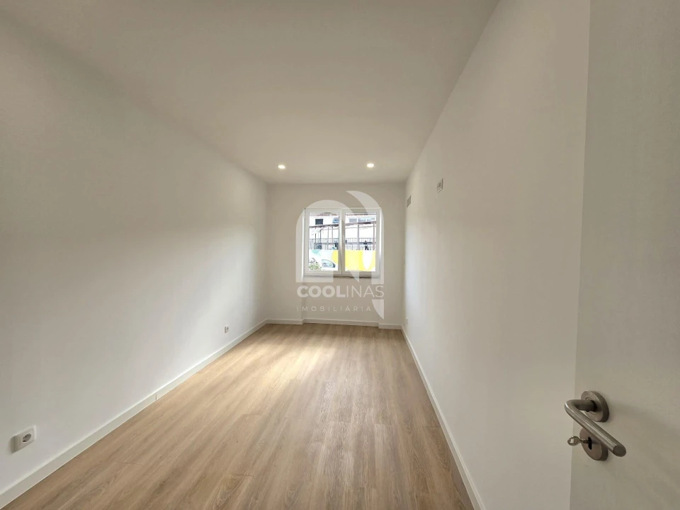 Apartamento T3 para Venda em Amora Foto 13