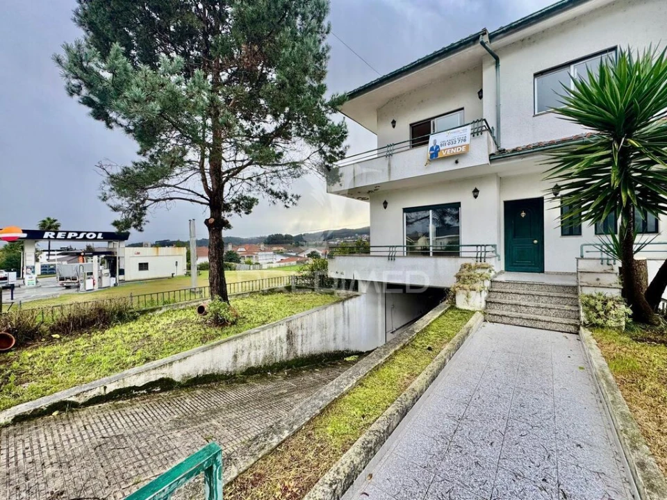 Moradia T4 para Venda em Sande (São Martinho) Foto 1