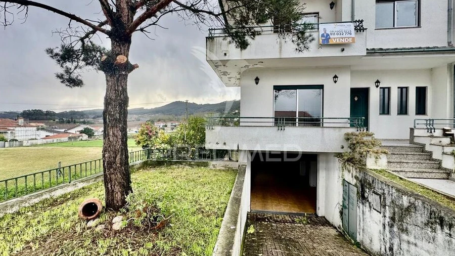 Moradia T4 para Venda em Sande (São Martinho)