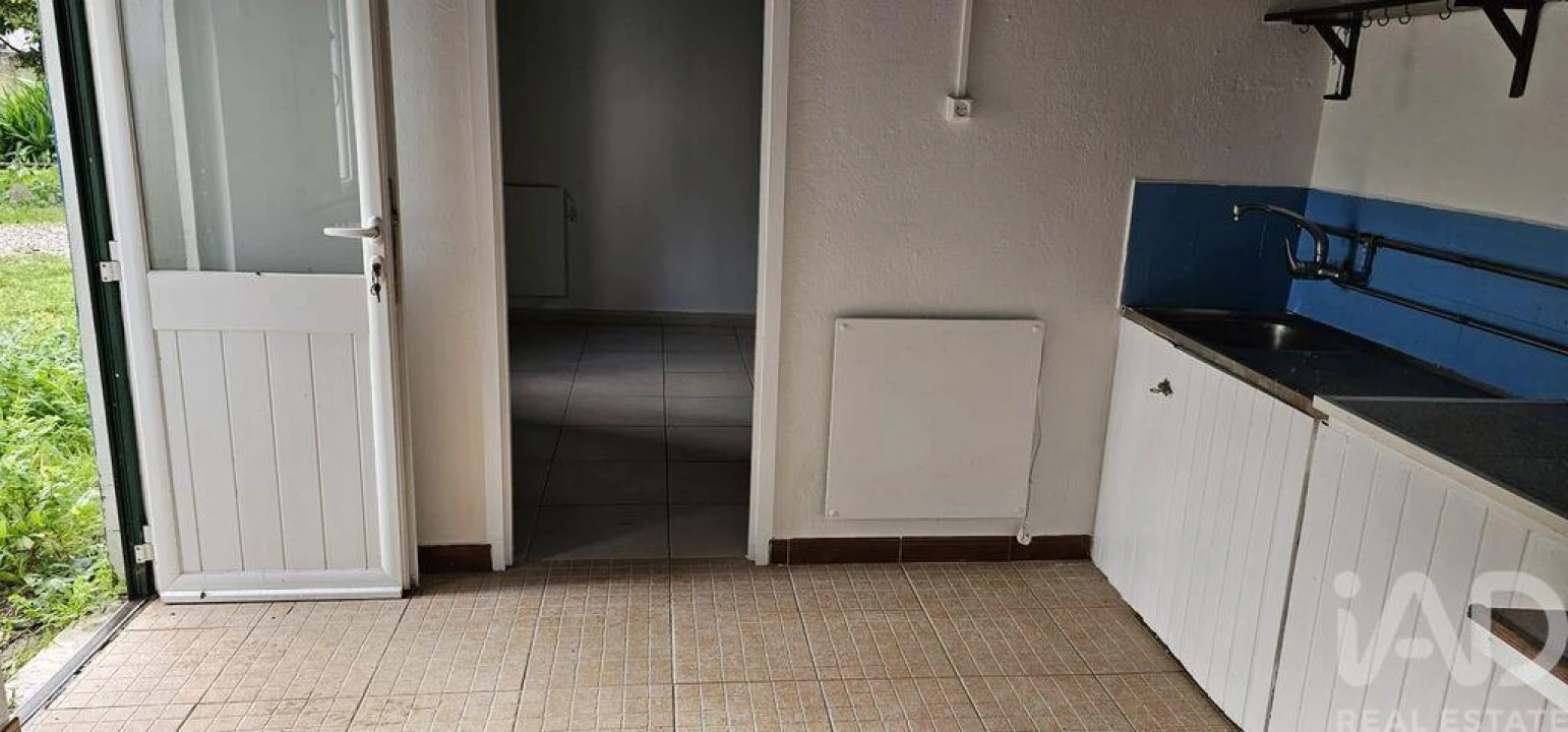 Moradia T1 para Venda em Cela Foto 9