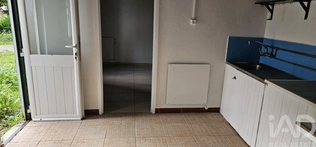 Moradia T1 para Venda em Cela Foto 9