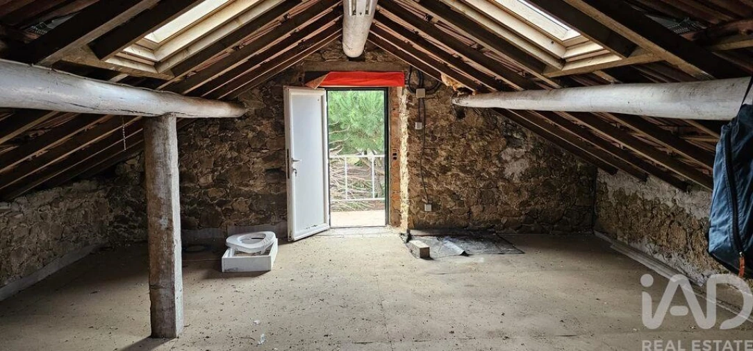 Moradia T1 para Venda em Cela Foto 26