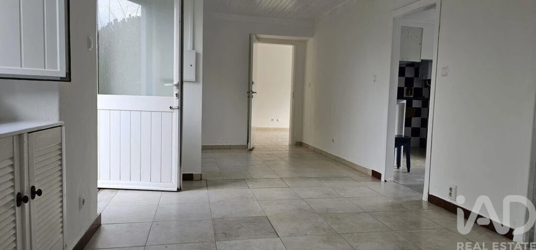 Moradia T1 para Venda em Cela Foto 25