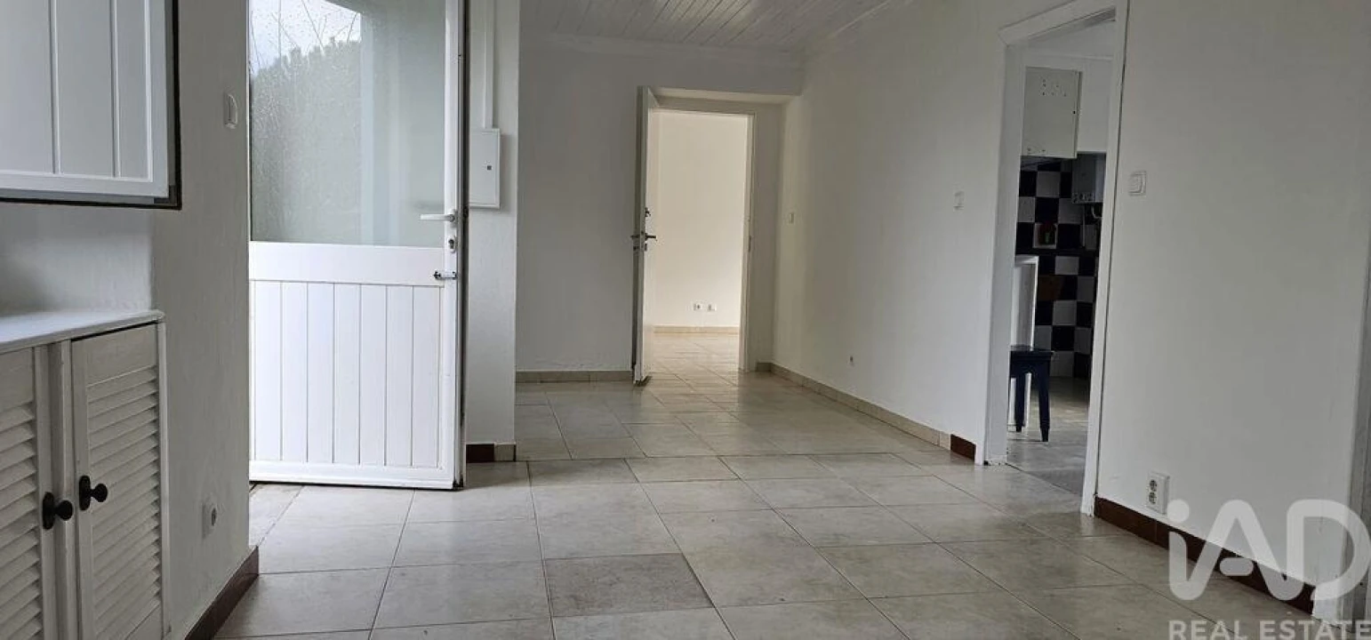 Moradia T1 para Venda em Cela Foto 25