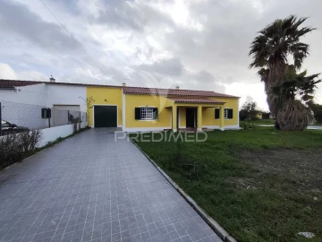Moradia T3 para Venda em Glória do Ribatejo e Granho