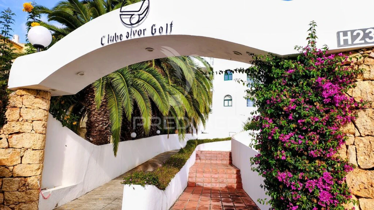 Apartamento T1 para Venda em Alvor Foto 1