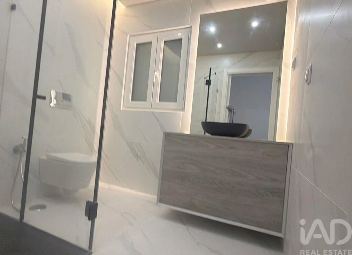 Apartamento T3 para Venda em Carcavelos e Parede Foto 17