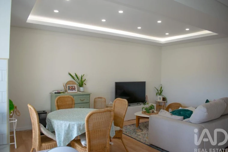 Apartamento T3 para Venda em Amora Foto 4