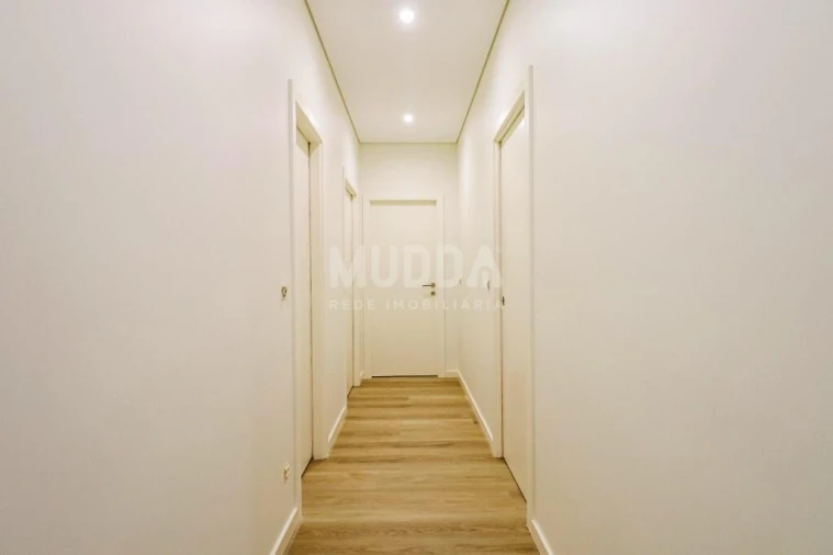 Apartamento T3 para Venda em Pedroso e Seixezelo Foto 7