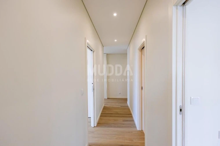 Apartamento T3 para Venda em Pedroso e Seixezelo Foto 17