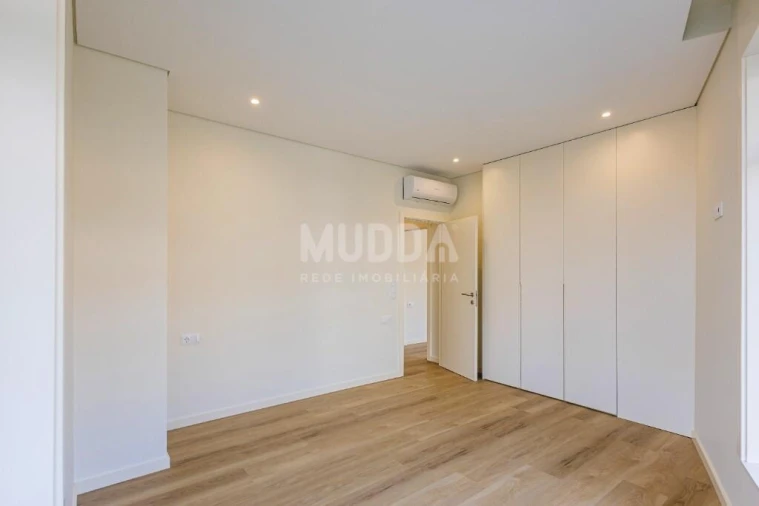 Apartamento T3 para Venda em Pedroso e Seixezelo Foto 13