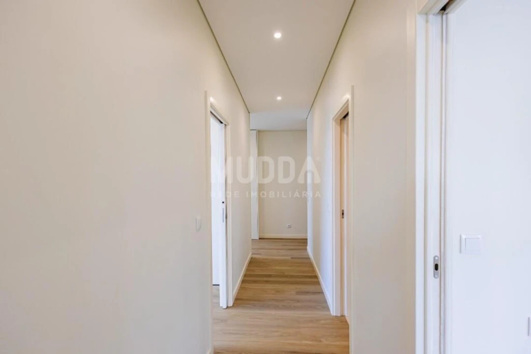 Apartamento T3 para Venda em Pedroso e Seixezelo Foto 17