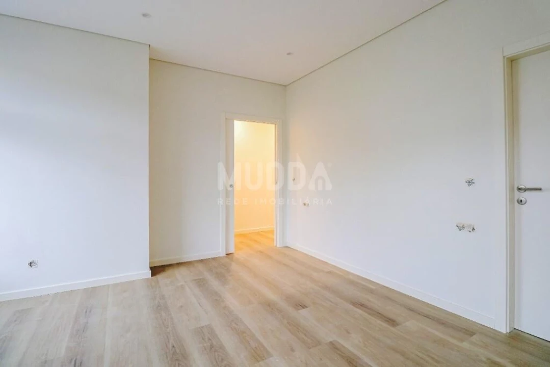 Apartamento T3 para Venda em Pedroso e Seixezelo Foto 18