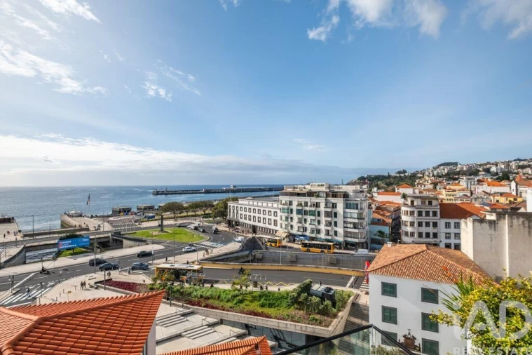 Apartamento T1 para Venda em Funchal (Santa Maria Maior) Foto 2