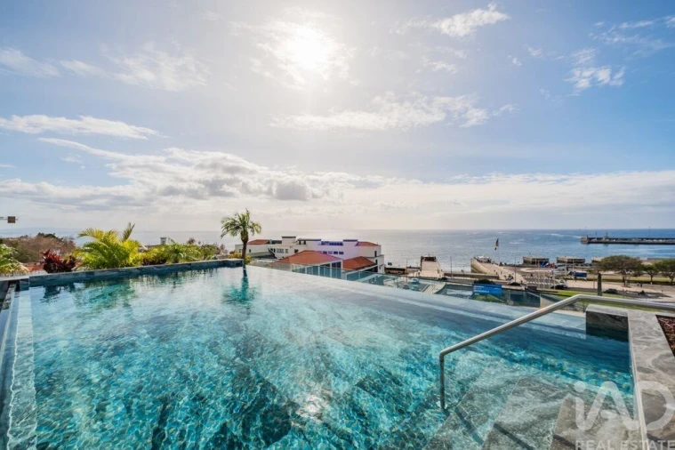 Apartamento T1 para Venda em Funchal (Santa Maria Maior) Foto 1