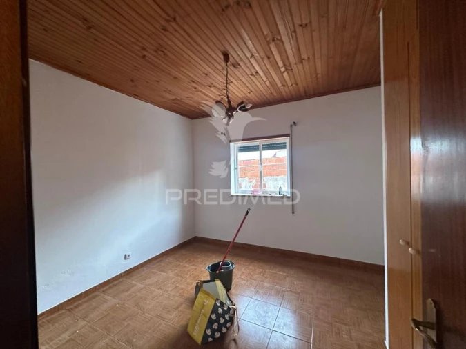 Moradia T3 para Venda em Alcanhões Foto 6