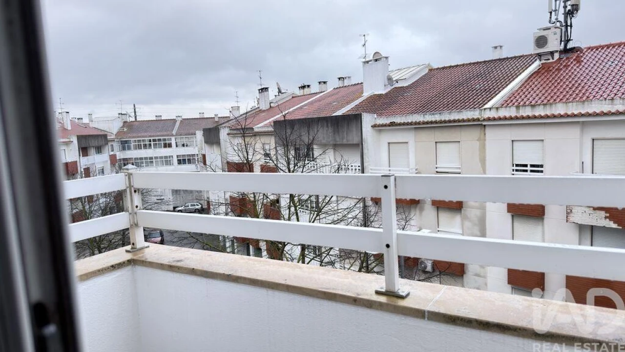 Apartamento T3 para Venda em Romeira e Várzea Foto 32