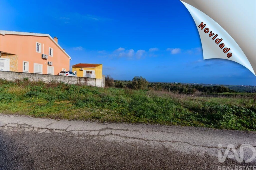 Terreno para Venda em Azoia de Cima e Tremês Foto 1